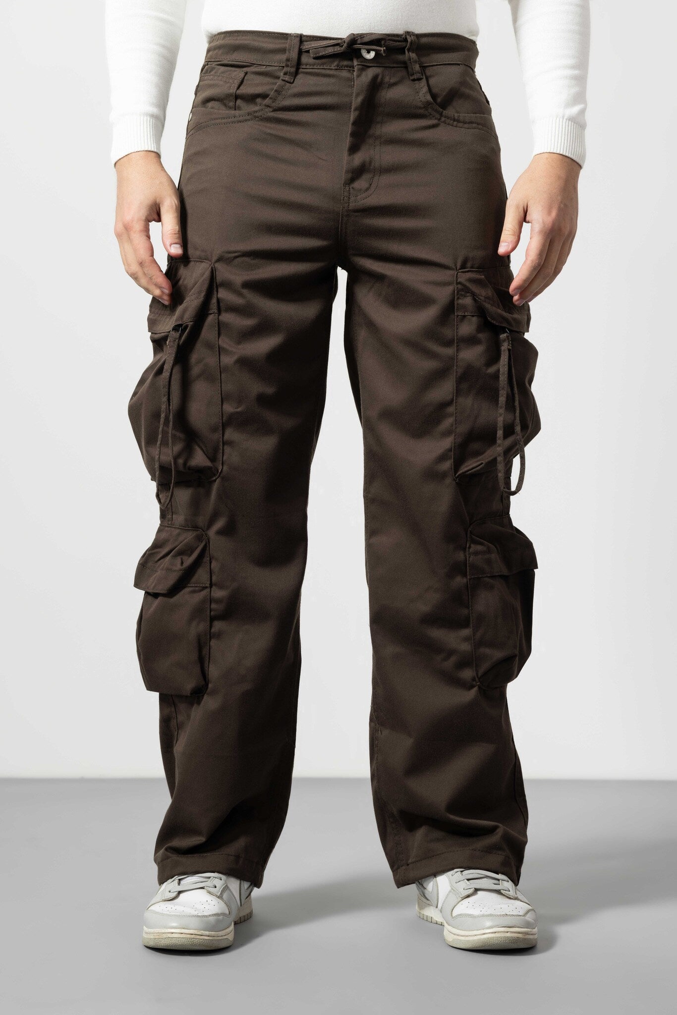 GSCRG10PKTJAN026-BRN-4.jpg Brown Baggy-Fit Cotton Cargo Pants for Men - Image 1
